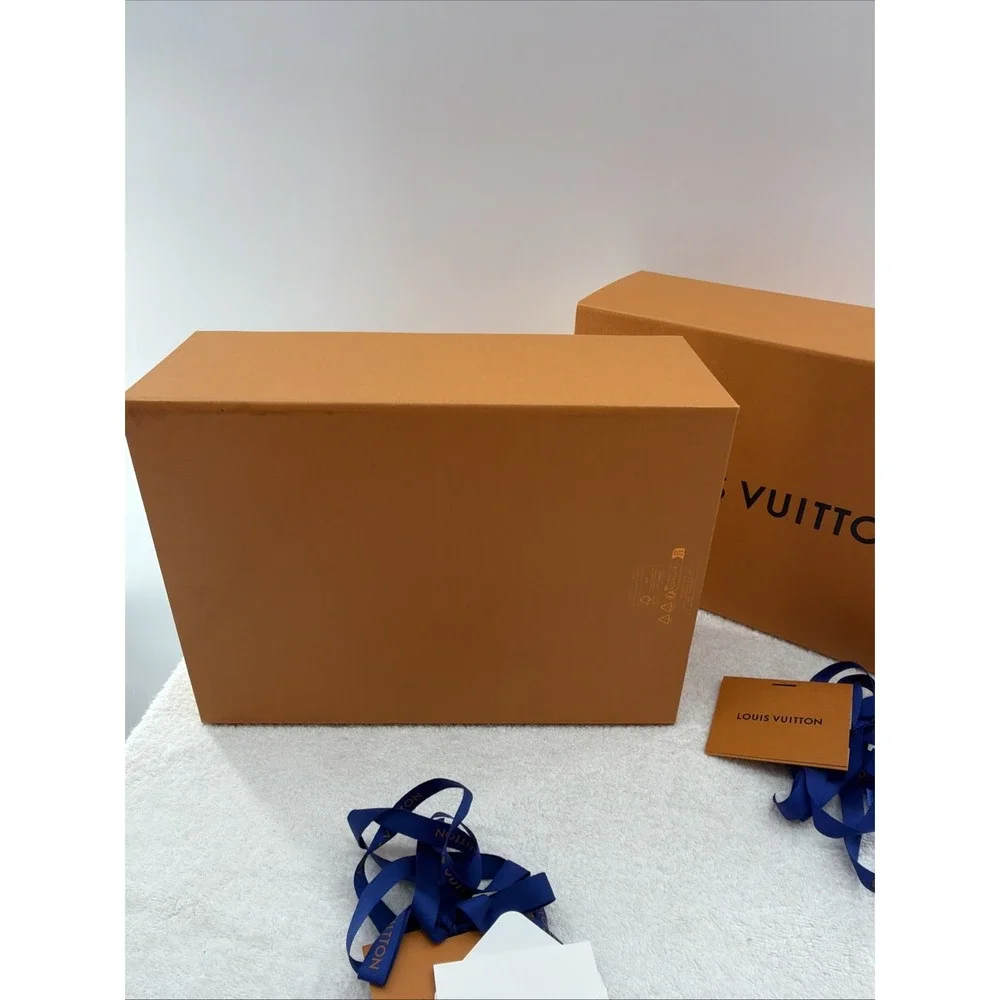 2-AUTH  LOUIS VUITTON MEDIUM EMPTY CLASSIC STORAGE GIFT BOX 12.25